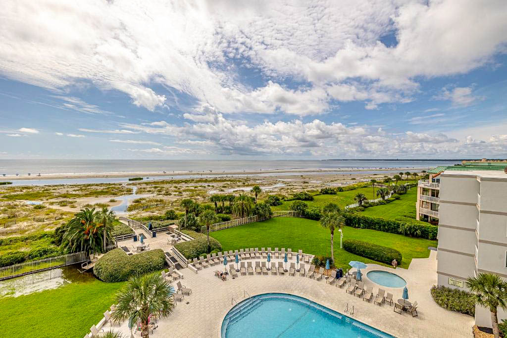 Beach Club # 108